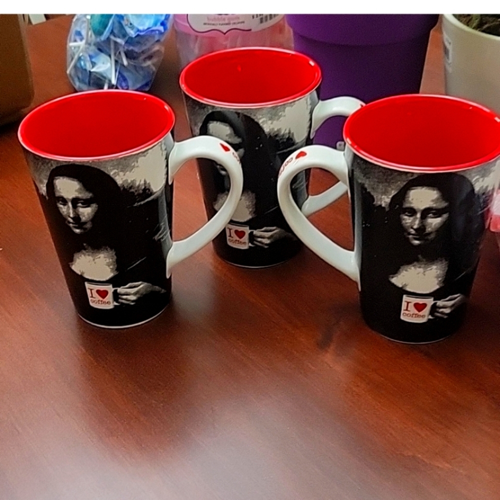 MONA LISA cups